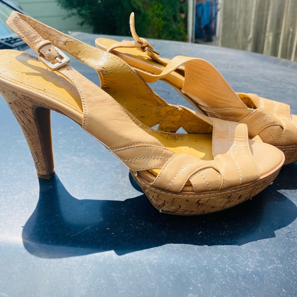 Women’s size 12 heels - Picture 1 of 3